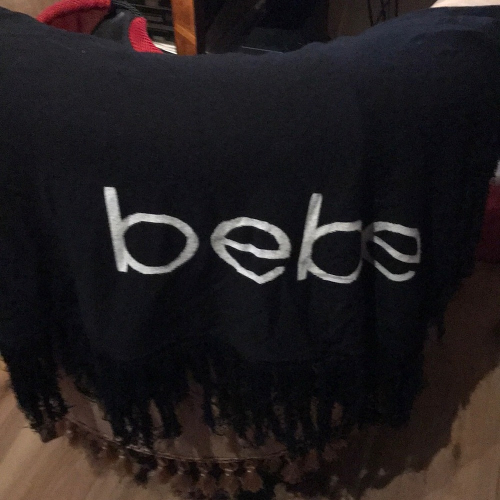 Bebe poncho